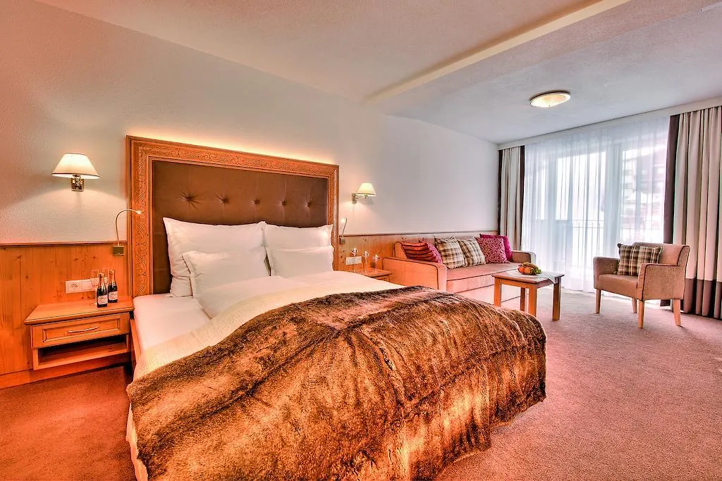 Hotel Garni Urezza Ischgl