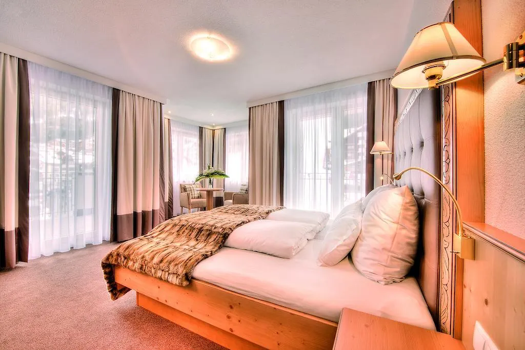 ****  Hotel Garni Urezza ايشجل النمسا